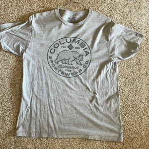 Columbia T-shirt